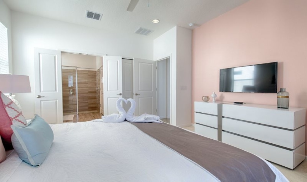 4 Bedrooms Bedrooms, ,3 BathroomsBathrooms,Villa,Vacation Rental,1025